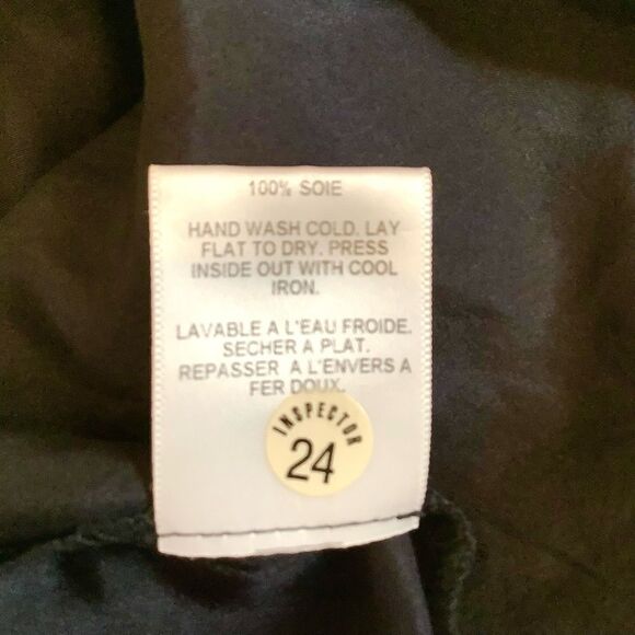 Velvet Company by Graham & Spencer Silk V neck Dress - Picture 6 of 6